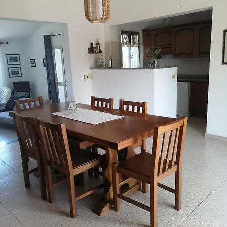 Casa Vacanze Monti Canu *